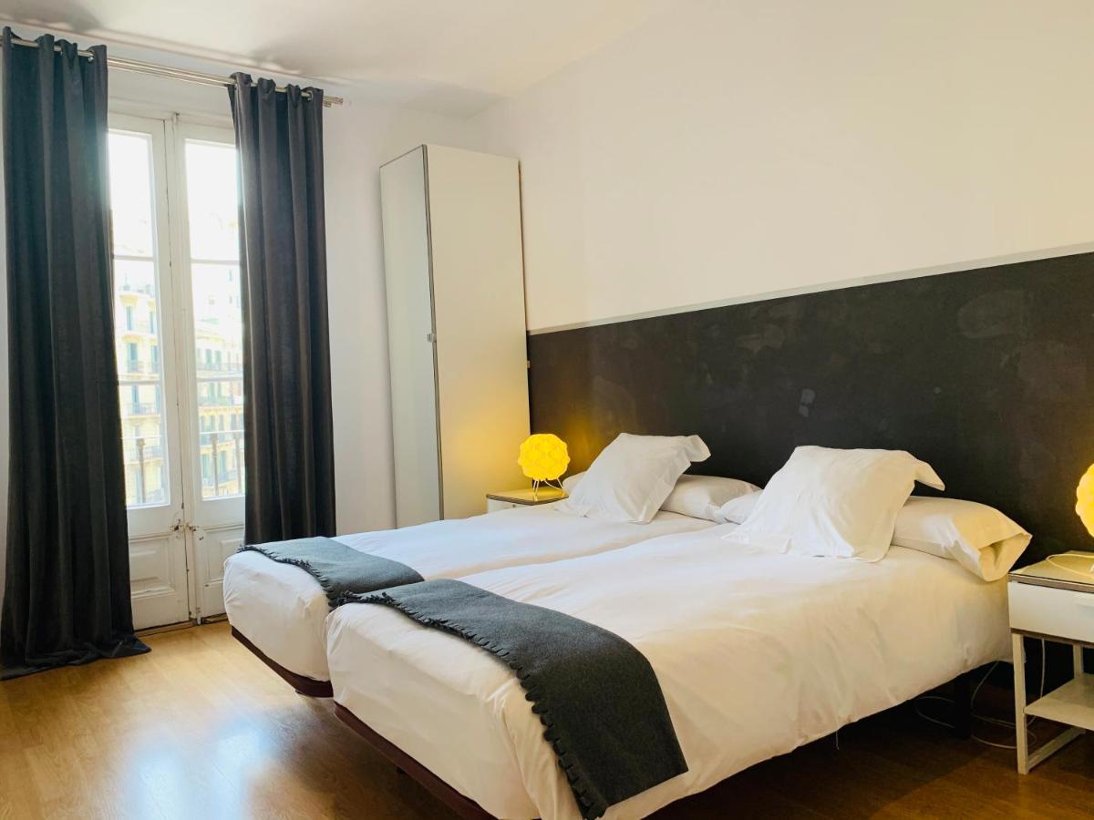 Super Balmes Guest House Barcelona Exterior foto