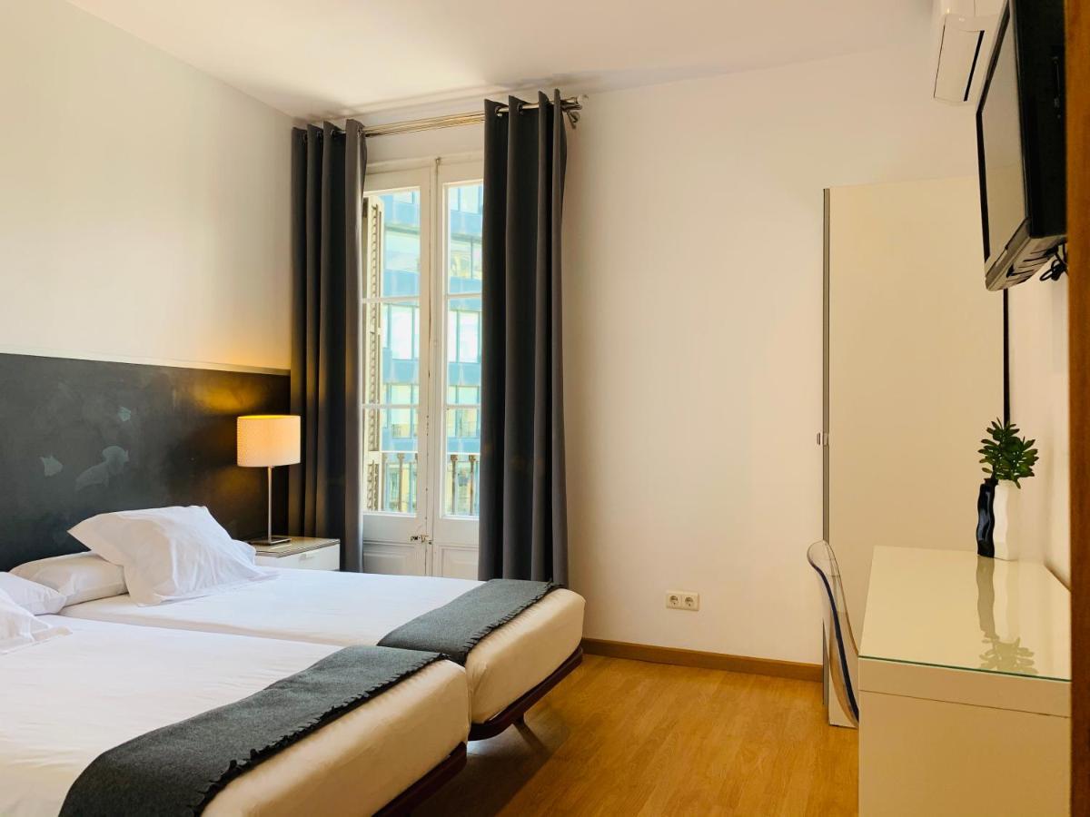 Super Balmes Guest House Barcelona Exterior foto