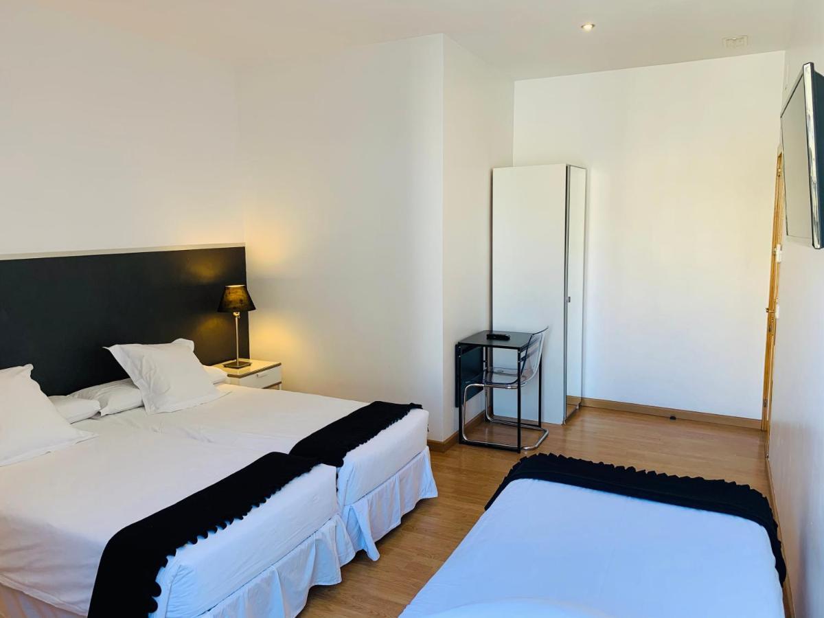 Super Balmes Guest House Barcelona Exterior foto