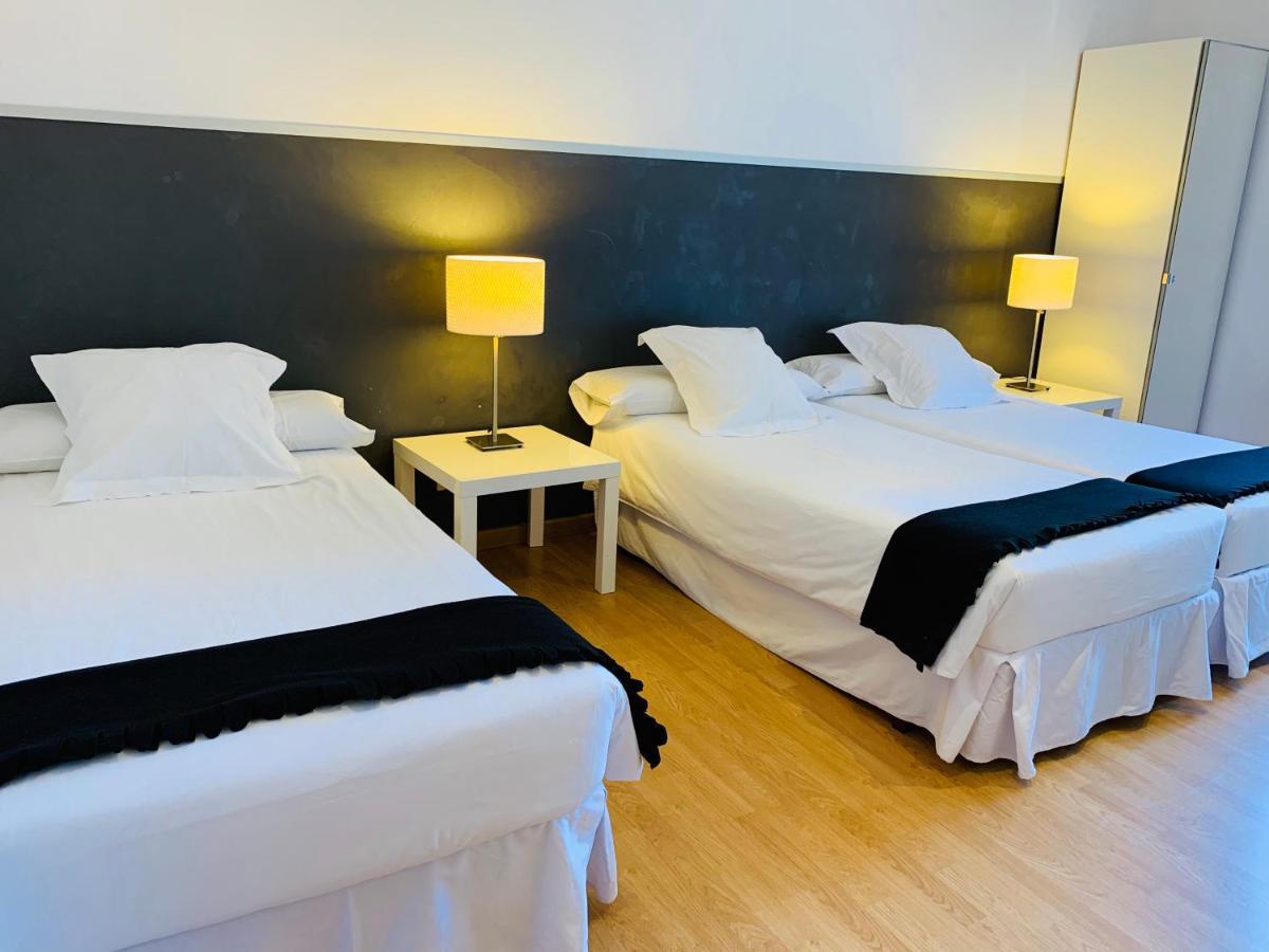 Super Balmes Guest House Barcelona Exterior foto