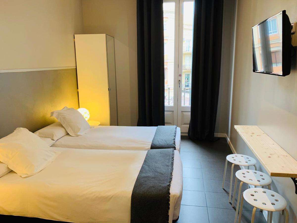 Super Balmes Guest House Barcelona Exterior foto